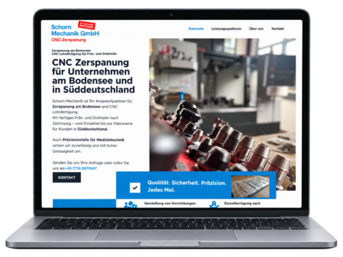 Laptop mit der Website der Schorn Mechanik GmbH für CNC-Zerspanung am Bodensee, mit Informationen zur Fertigung von Fräs- und Drehteilen.